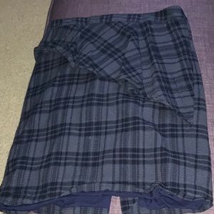 Banana Republic Plaid blue skirt size 4
